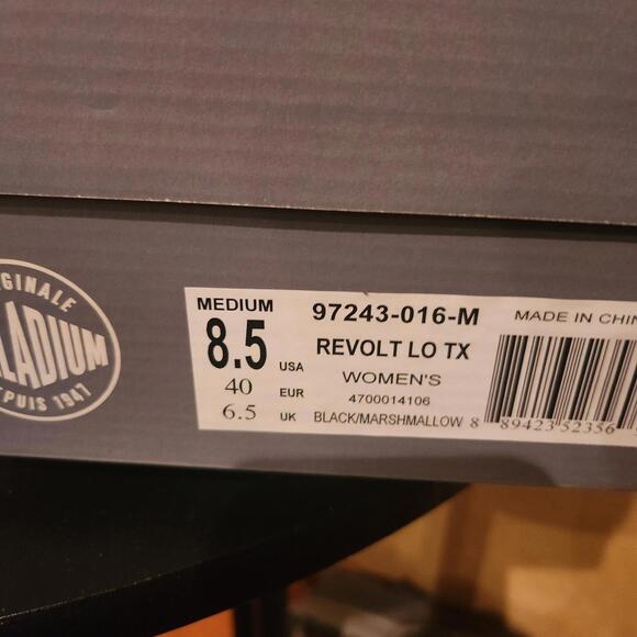 Palladium Womens Revolt Lo TX Platform Sneakers Black LaceUp Shoes Sz 8.5 Chunky - Picture 9 of 9